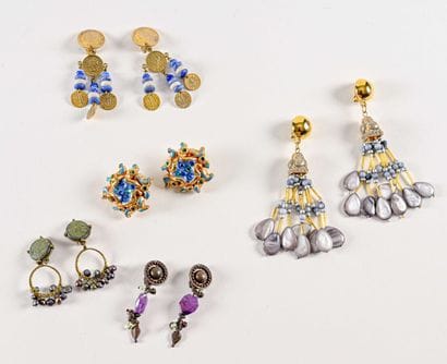 BABYLONE, VOGUE BIJOUX, ANONYME

Lot comprenant...