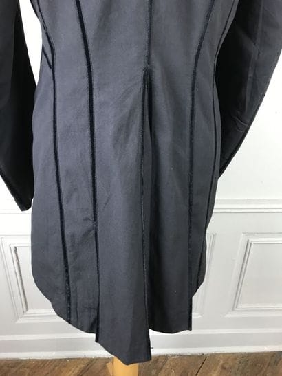 ATSURO TAYAMA

Veste en coton damassé noir...