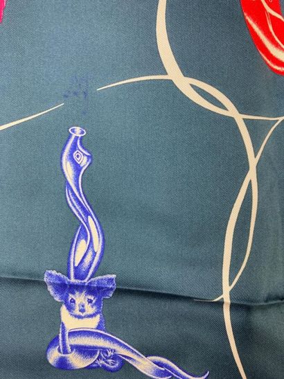 HERMES Paris

Carré en twill de soie imprimée...
