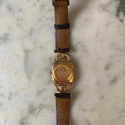 GUCCI

Montre modèle 6300 L, cadran en métal...