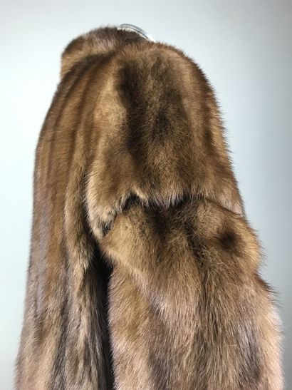 NORBERT ALEXANDRE

Long manteau en vison...