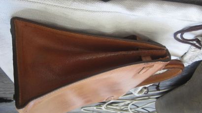 HERMES Paris

Kelly 32 bag in beige pigskin,...