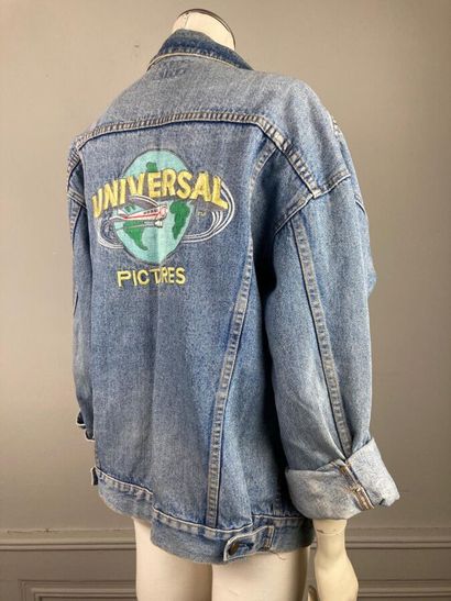 EMEA

Denim jacket with 