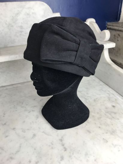 JEAN-CHARLES BROSSEAU

Black suede hat with...