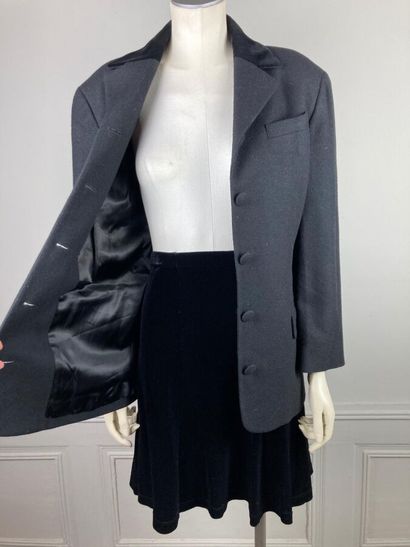 MICHEL KLEIN, ANONYME

Veste en drap noir,...