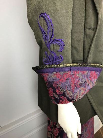 DRIES VAN NOTEN

Ensemble comprenant une...