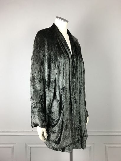 CHLOE by Karl Lagerfeld

Circa 1980

Grey-green...