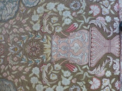 Tapis Héréké en soie (chaîne, trame et velours...