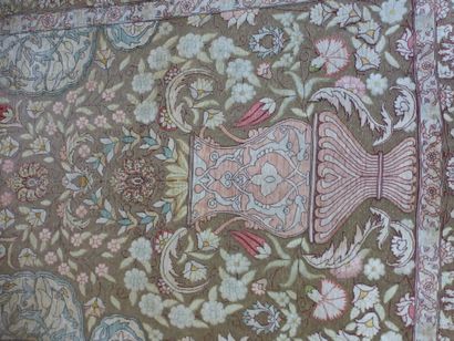 Tapis Héréké en soie (chaîne, trame et velours...