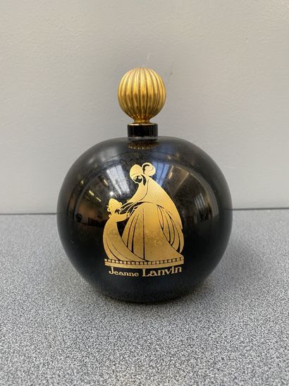 Jeanne LANVIN

Flacon en verre noir et doré...