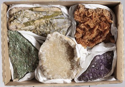 LOT MINERAUX DIVERS DONT TOURMALINE