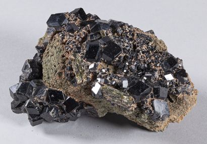 GRENAT EPIDOTE MALI (11cm)