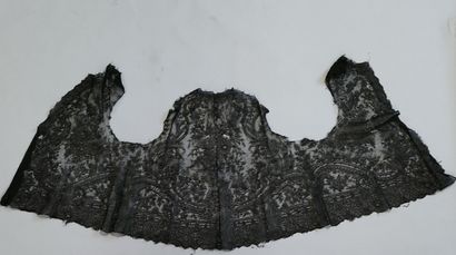 Skirt of top put in flat in lace of Chantilly...