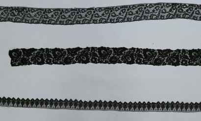 Skirt of top put in flat in lace of Chantilly...