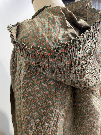 Mantle with large hood, Provence, second...