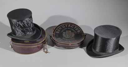 Two gibus, fine millinery Auguste Chapuis...