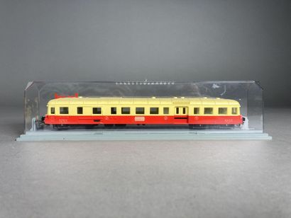 JOUEF (HO). Autorail XB8147 (B)