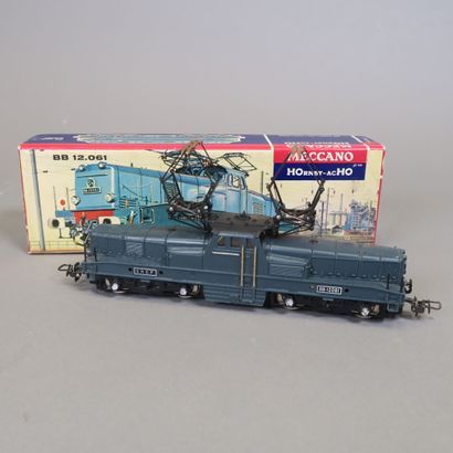 HORNBY (HO). Loco BB 12061 ref 6390 (B)