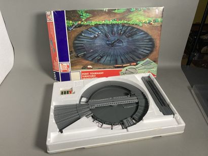 JOUEF (HO). 
Coffret pont tournant ref 1023...