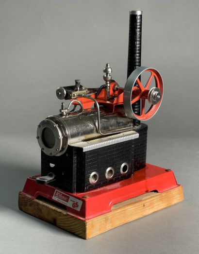 Machine à vapeur WILESCO ref D14, sur socle...