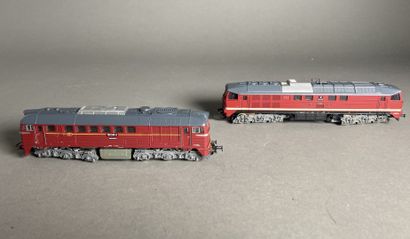 PIKO (HO).
une loco diesel BR120 (B)
une...