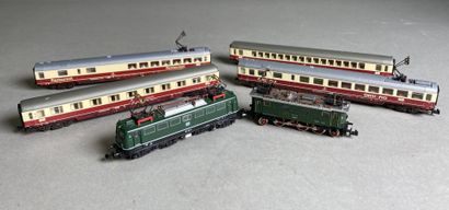 FLEISCHMANN (N).
une locomotive électrique...