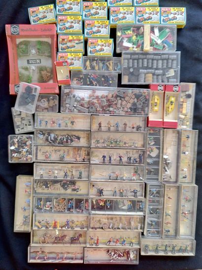 Important lot de maquettes et accessoires...
