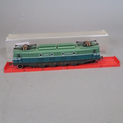 JOUEF (HO). Loco électrique 2D2-9120 (B)