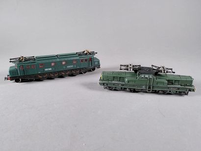 JOUEF (HO)
une loco 2D2-5516
un loco BB ...