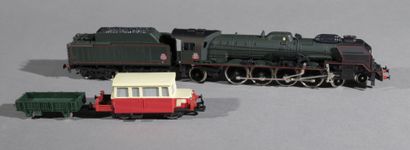 JOUEF (HO). 
une loco 241 et son tender Nevers...