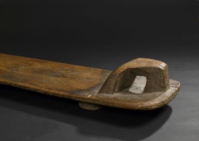 Senufo bed, Ivory Coast
Wood
L. 167 cm

Provenance...