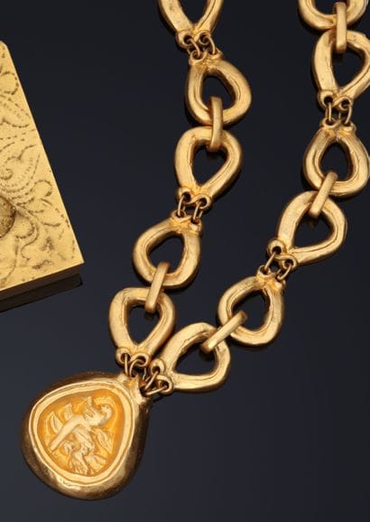 Line VAUTRIN (1913 - 1997)
Colombe 
Collier...