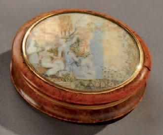 Boîte ronde en loupe doublée d'or (Époque...