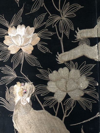 CHINE, vers 1920
Paravent à quatre feuilles...