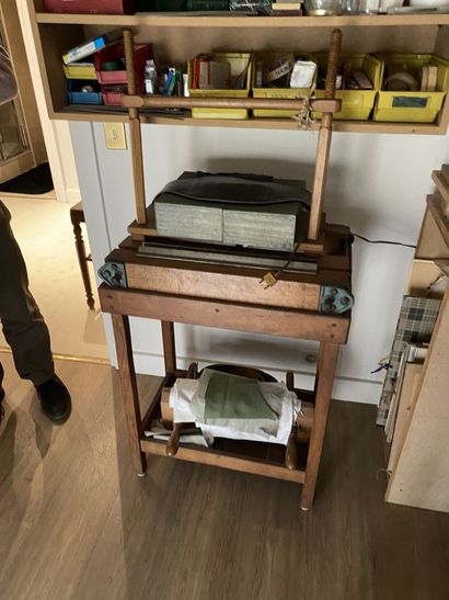 Petite presse de relieur
H. 108 cm - L. 158...