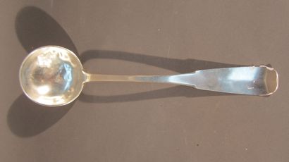 
Louche en argent, modèle uniplat
 
Epoque...