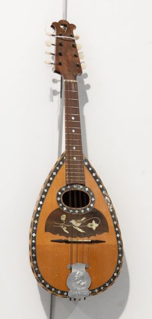 Neapolitan-style mandolin made in Germany...