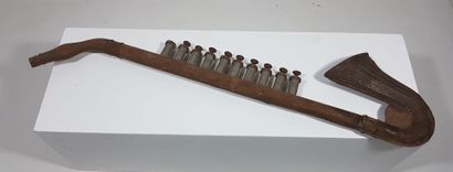 Old musical toys :
- xylophone with mallets...