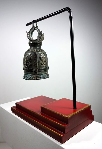Thailand
Ritual bell with internal clapper...