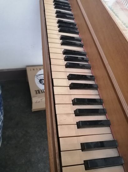 Italian copy harpsichord, two 8' stops, model...