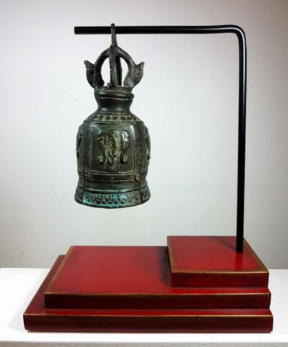 Thailand
Ritual bell with internal clapper...