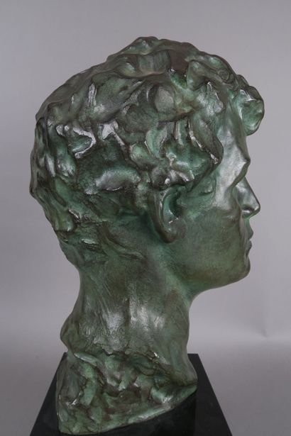Victor DUMANET (1895 - 1964)
Portrait d'homme
Épreuve...
