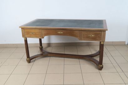 Bureau rectangulaire en acajou et placage...