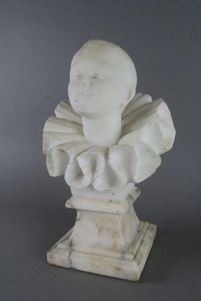 Buste de Pierrot en albâtre sculpté
fin XIXe...