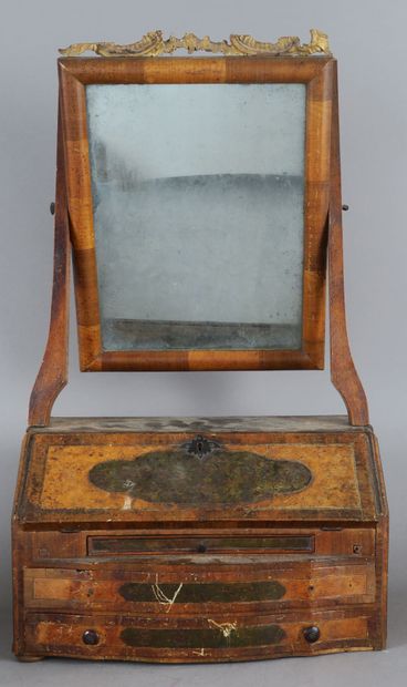 Psychée de commode, partie basse en secrétaire...