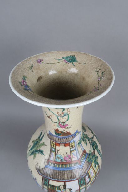 CHINE XXe siècle - Nankin
Important vase...
