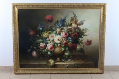 Nature-morte au bouquet de fleurs 
Huile...