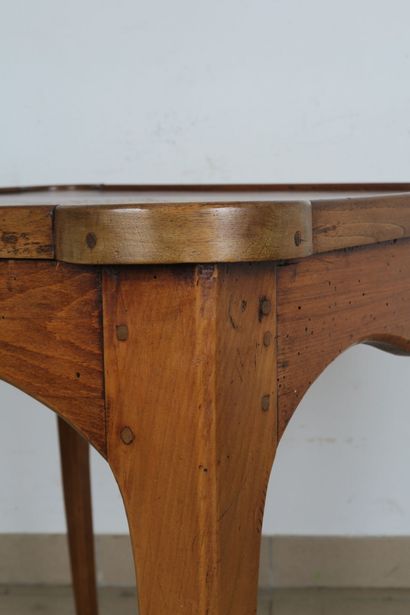 Table à jeux carrée en merisier, plateau...