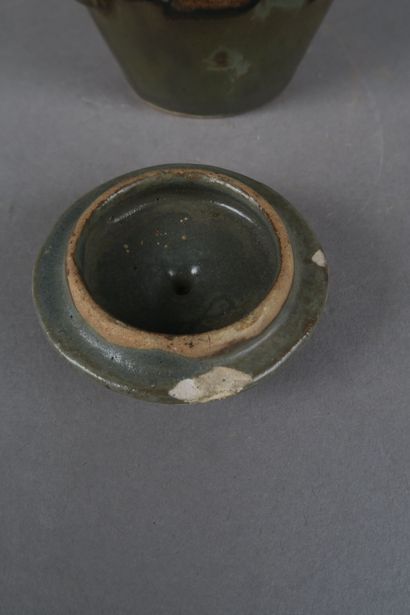 QUIMPER, Odetta
Petite cruche en grès émaillé
H....