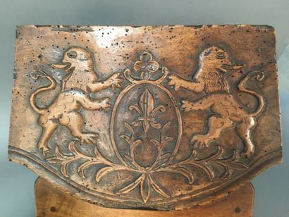 Lutrin de table à décor d'animaux et de végétaux...